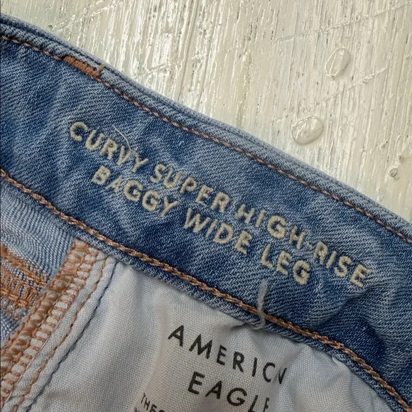 American Eagle Stretch Curvy Super High-Waisted Baggy Wide-Leg Jeans 0R - Picture 3 of 15